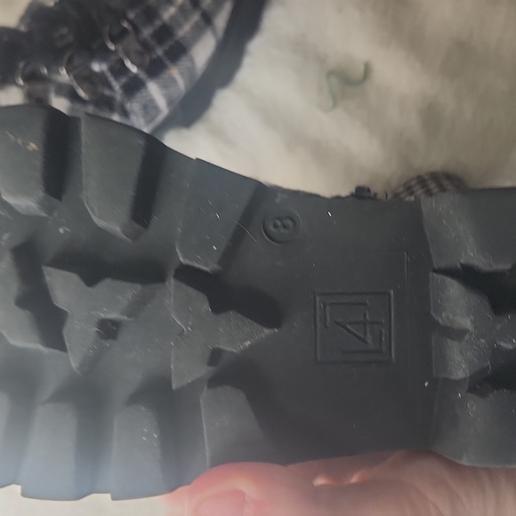 L4L Freedom white plaid lace up boots - Picture 2 of 3